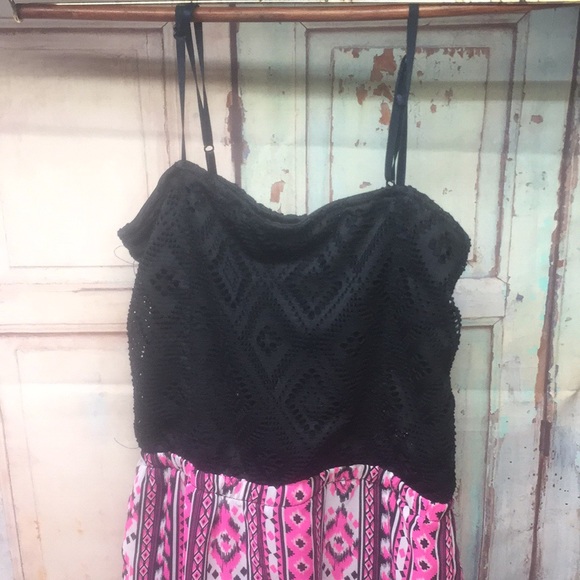 SALE ππ LIMITED TOO Sleeveless Romper/Jumpsuit - Picture 2 of 5